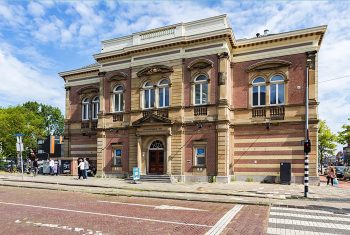 Cobraspen koopt alvast boot voor nog niet bestaande hotel. Nu de vergunningen nog